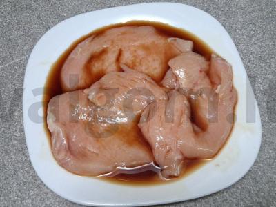 Vištienos krūtinėlės kepsniai su pupelėmis ir suluguni Žingsnis 2