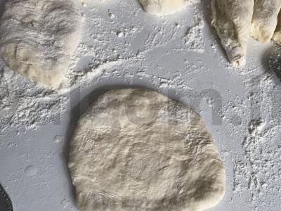 Trikampiai pyragėliai su obuolių uogiene Žingsnis 4