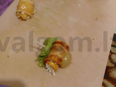 Aštrūs cukinijų ritinėliai Žingsnis 10