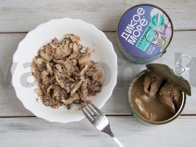 Konservuotų skumbrijų sriuba lėtoje viryklėje Žingsnis 4