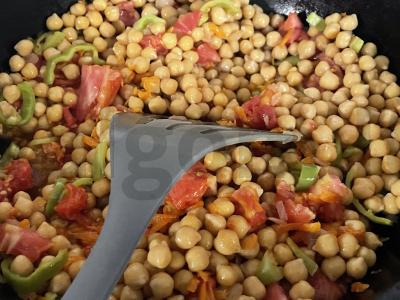 Avinžirniai su daržovėmis pomidorų padaže Žingsnis 6