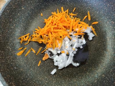 Vištienos sriuba su rudaisiais ryžiais ir kopūstais Žingsnis 3