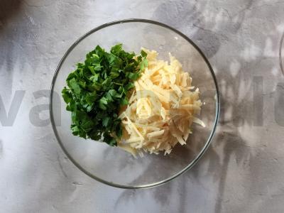 Vištienos ritinėliai su sūriu ir žolelėmis vakarienei Žingsnis 1