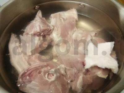 Sriuba su makaronais ant ančių sultinio Žingsnis 3