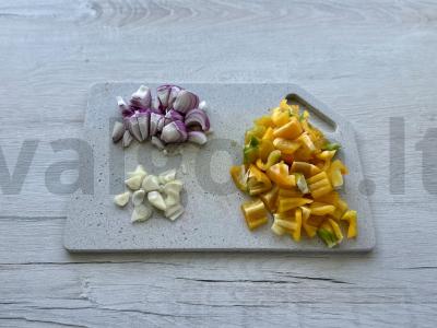 Ryžiai su vištienos blauzdomis pietums Žingsnis 1