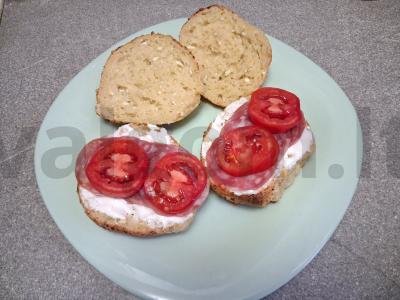 Varškės bandelės su dešra ir sūriu pusryčiams Žingsnis 10