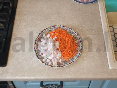 Lengvas plovas su kalakutiena ir prieskoniais Žingsnis 2