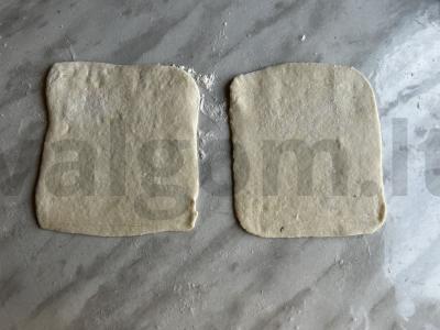 Sluoksniuoti trikampiai su dešra ir sūriu Žingsnis 6