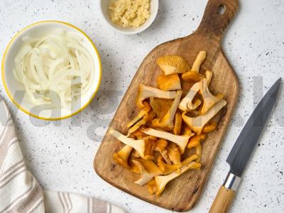 Keptos lisiškos su česnaku Žingsnis 1