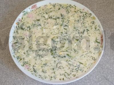 Okroška su beržo sultimis, virta vištienos krūtinėlė ir krienai pagrindine nuotrauka