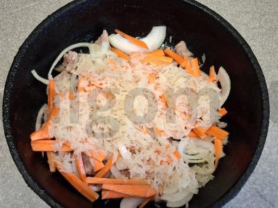 Plovas su jautiena ir granatų sėklomis Žingsnis 5