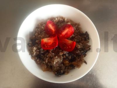 Grikių košė su pievagrybiais ir lašiniais pagrindine nuotrauka