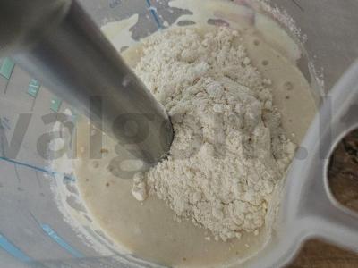 Skanūs blynai su bananine rūgpieniu Žingsnis 3