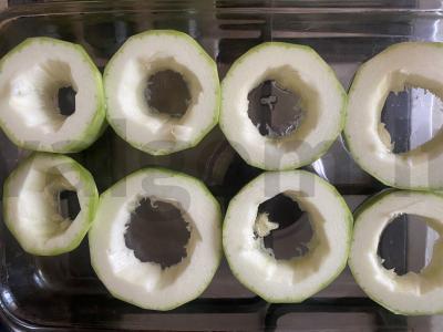 Įdarytas cukinija grietinėlės-sojų padaže Žingsnis 2