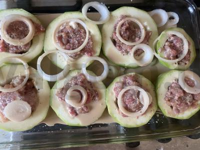 Įdarytas cukinija grietinėlės-sojų padaže Žingsnis 6