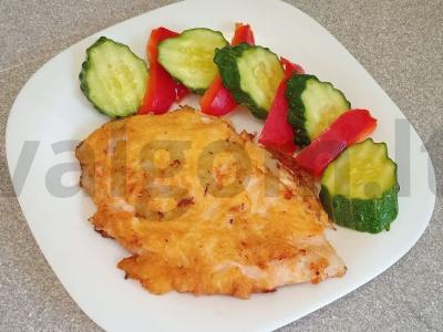 Vištienos kotletai tešloje vakarienei pagrindine nuotrauka