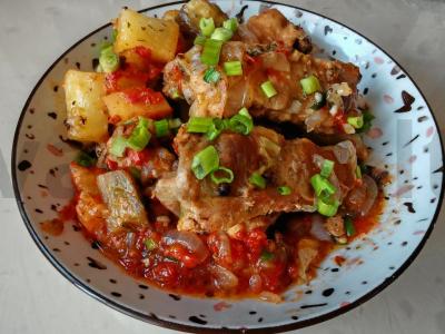 Namų hachlama pietums pagrindine nuotrauka