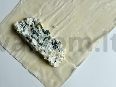 Filo tešlos ritinėliai su sūriu ir varške Žingsnis 3