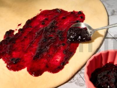 Šokoladiniai bandelės su mėlynių uogiene Žingsnis 5