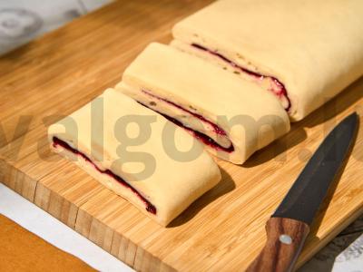 Šokoladiniai bandelės su mėlynių uogiene Žingsnis 6