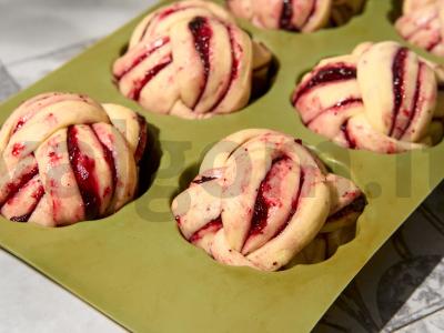 Šokoladiniai bandelės su mėlynių uogiene Žingsnis 9