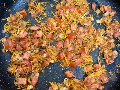 Makaronai su troškiniu ir daržovėmis per 30 minučių Žingsnis 3