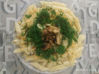 Penne su baklažanais ir vyšniniais pomidorais pagrindine nuotrauka