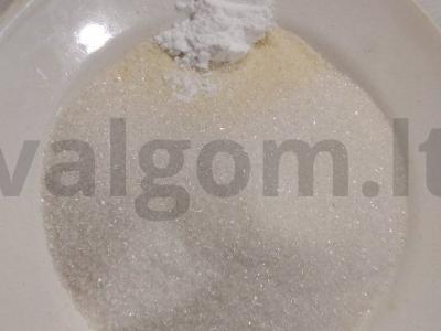 Varškės keksiukai su manų kruopomis ir razinomis Žingsnis 1