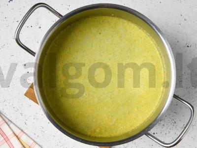 Brokolinių ir sūrio kremas-supas Žingsnis 6