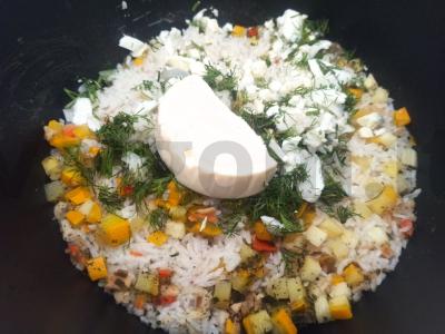 Ryžiai su cukinija, krapais ir kiaušiniu lėtoje viryklėje Žingsnis 7