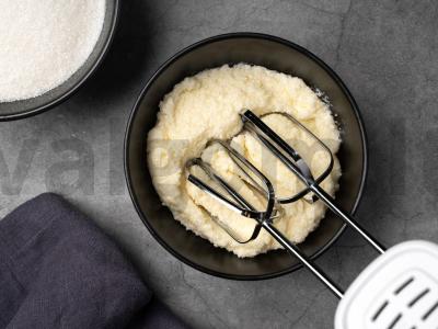 Juodųjų serbentų pyragas Žingsnis 1