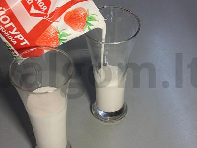 Braškinių jogurtas su chia sėklomis Žingsnis 1