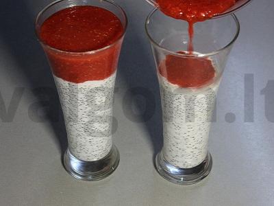 Braškinių jogurtas su chia sėklomis Žingsnis 7