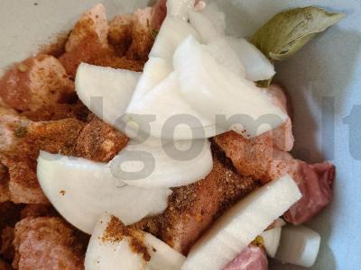 Kiauliena vyno marinate orkaitėje Žingsnis 3