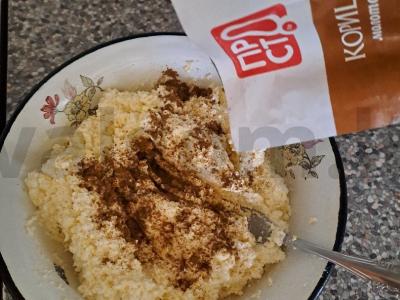 Varškėčiai su džiovintais slyvomis ir cinamonu Žingsnis 5