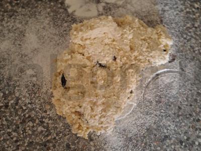 Varškėčiai su džiovintais slyvomis ir cinamonu Žingsnis 8