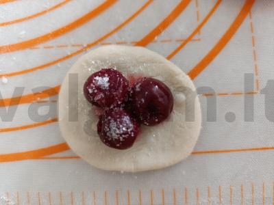 Varneliai su vyšniomis pietums Žingsnis 5