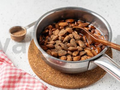 Riešutai cukraus glazūroje Žingsnis 3