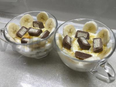 Varškės-bananų desertas per 15 minučių pagrindine nuotrauka