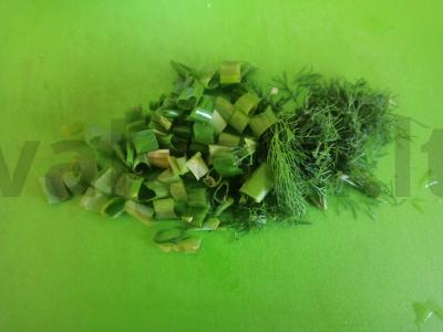 Salotas su žaliąja pupelių, agurku ir ruginių sėlenų Žingsnis 1