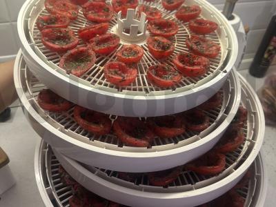 Džiovinti pomidorai sumuštiniams ir salotoms Žingsnis 2