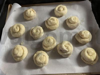 Beidrėžinės bandelės su bifilaifu Žingsnis 10