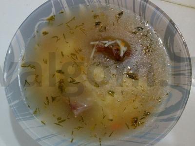 Sriuba iš jautienos kaulų pagrindine nuotrauka