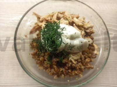 Blynų ritinys su rūkytomis vištienos ir grikių Žingsnis 3