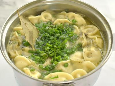 Vištienos sultinys su koldūnais Žingsnis 4