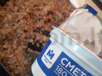 Grikių košė su apkepu ir troškiniu grietinėje Žingsnis 4