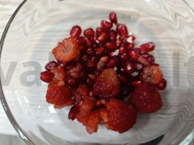 Vitaminų gėrimas su avietėmis ir granatu per 30 minučių Žingsnis 1