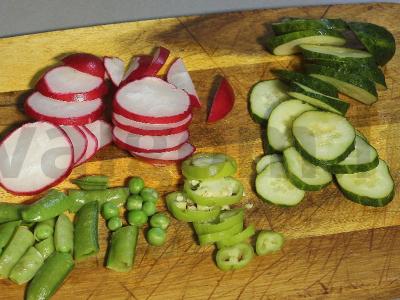 Salotas su traškiais daržovėmis Žingsnis 1