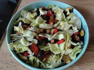 Keptų daržovių salotos su sūriu Žingsnis 8