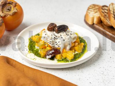 Salotos su persimonu ir pesto pagrindine nuotrauka